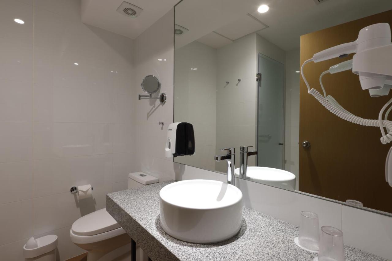 Casa Andina Standard Benavides Hotel Lima Kültér fotó