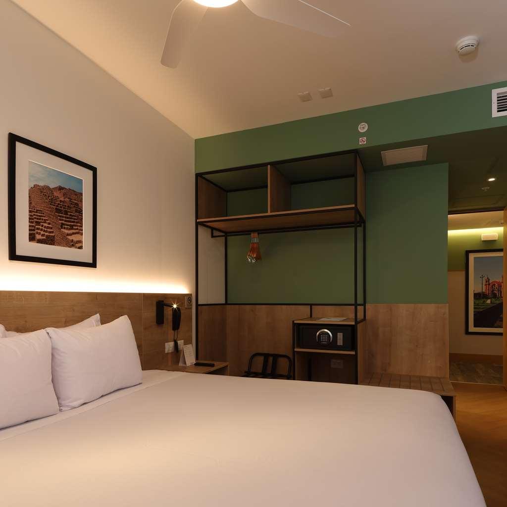 Casa Andina Standard Benavides Hotel Lima Szoba fotó